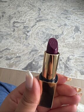 Estee Lauder Plum Royale Lipstick - Deep Plum